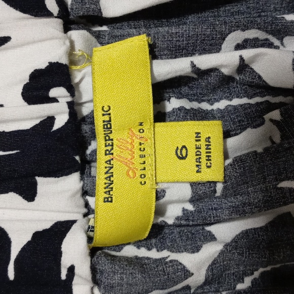 🖤BR X Milly Collection🖤 - Black/White Feather Print Elastic Waist A-Line Skirt - Picture 5 of 14